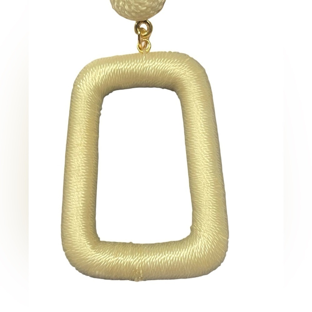 NWT Chico’s No Droop Off White Square Hoops - Picture 3 of 9